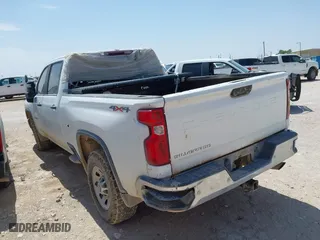 2021 Chevrolet Silverado 2500HD Work Truck with VIN 1GC1YLE7XMF212931, listed as a IAAI auction lot 42046367 with 155,497 mi miles. Bid and sale history available at carsss.com. Image 14.