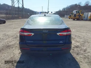 2020 Ford Fusion SE with VIN 3FA6P0LU4LR262988, listed as a IAAI auction lot 41768189 with 64,086 mi miles and . Bid and sale history available at DreamBid. Image 17.