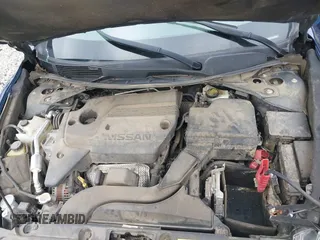 2018 Nissan Altima 2.5 S with VIN 1N4AL3AP9JC277082, listed as a IAAI auction lot 41520238 with 67,984 mi miles. Bid and sale history available at carsss.com. Image 10.