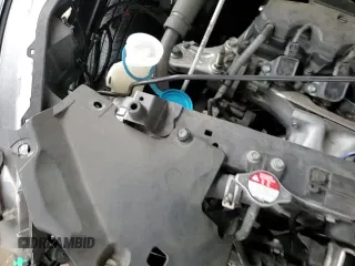 2020 Honda HR-V LX z VIN 3CZRU5H36LM711835, wystawiony jako Copart lot #69171425 z przebiegiem 53 119 mil mil oraz Szkoda całkowita • Salvage title. Historia ofert i sprzedaży dostępna na DreamBid. Obrazek 13.