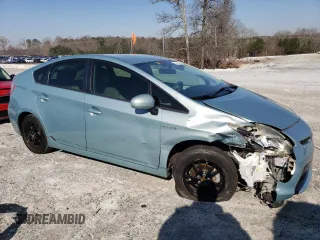 2013 Toyota Prius One z VIN JTDKN3DU5D1690773, wystawiony jako Copart lot #48426965 z przebiegiem 66 774 mil mil oraz Nie do naprawy • Non repairable. Historia ofert i sprzedaży dostępna na DreamBid. Obrazek 4.
