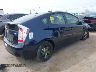 2015 Toyota Prius Four with VIN JTDKN3DU1F0423929, listed as a IAAI auction lot 41982427 with 43,882 mi miles. Bid and sale history available at carsss.com. Image 4.
