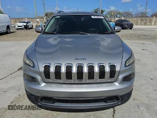 2016 Jeep Cherokee Latitude with VIN 1C4PJMCS0GW241483, listed as a Copart auction lot 53945455 with 125,314 mi miles and Clean Title. Bid and sale history available at carsss.com. Image 5.