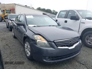 2009 Nissan Altima SL with VIN 1N4AL21E39N459157, listed as a IAAI auction lot 41611019 with 124,267 mi miles and . Bid and sale history available at carsss.com. Image 1.