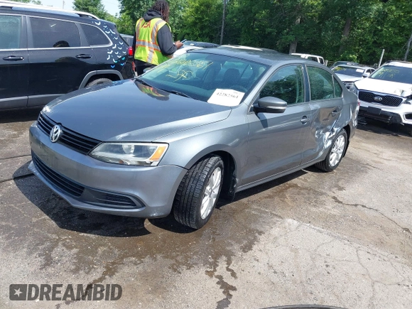 2012 Volkswagen Jetta SE with VIN 3VWBP7AJ3CM074662, listed as a IAAI auction lot 42282561 with 187,342 mi miles and . Bid and sale history available at DreamBid. Image 17.
