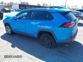 2019 Toyota RAV4 LE with VIN 2T3K1RFV6KW026338, listed as a IAAI auction lot 41763193 with 152,909 mi miles. Bid and sale history available at carsss.com. Image 3.