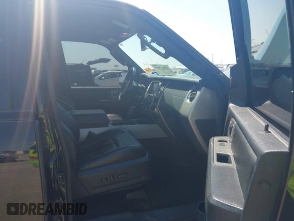 2016 Ford Expedition Max XLT с VIN 1FMJK1HT8GEF21463, выставлен на аукционе IAAI как лот 42017037 с пробегом 197 357 миль миль и . История ставок и продаж доступна на DreamBid. Изображение 5.