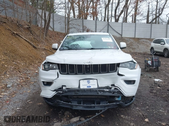 2019 Jeep Grand Cherokee Upland with VIN 1C4RJFAG4KC706571, listed as a IAAI auction lot 41941209 with 72,837 mi miles and . Bid and sale history available at DreamBid. Image 13.