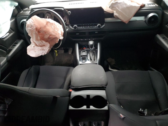 2023 Chevrolet Colorado 2WD LT z VIN 1GCPSCEK2P1232513, wystawiony jako Copart lot #46883515 z przebiegiem Nie podano mil oraz Szkoda całkowita • Salvage title. Historia ofert i sprzedaży dostępna na DreamBid. Obrazek 8.