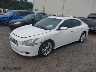 2014 Nissan Maxima 3.5 SV w/Premium Pkg with VIN 1N4AA5AP5EC463189, listed as a IAAI auction lot 41981960 with 212,898 mi miles. Bid and sale history available at carsss.com. Image 2.