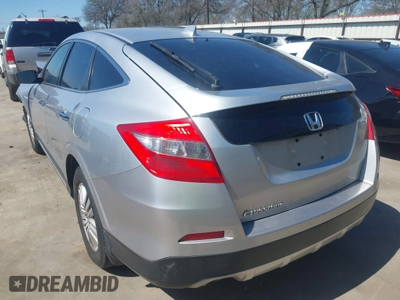 2013 Honda Crosstour EX-L z VIN 5J6TF3H55DL005254, wystawiony jako IAAI lot #41758954 z przebiegiem 207 830 mil mil oraz . Historia ofert i sprzedaży dostępna na DreamBid. Obrazek 3.