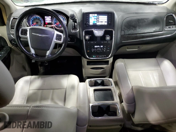 2014 Chrysler Town & Country Touring-L with VIN 2C4RC1CG3ER138853, listed as a Copart auction lot 45316815 with 163,692 mi miles and Salvage Title. Bid and sale history available at carsss.com. Image 8.