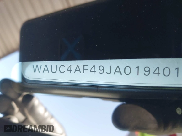 2018 Audi S4 Prestige z VIN WAUC4AF49JA019401, wystawiony jako IAAI lot #42143099 z przebiegiem 50 206 mil mil oraz . Historia ofert i sprzedaży dostępna na DreamBid. Obrazek 9.