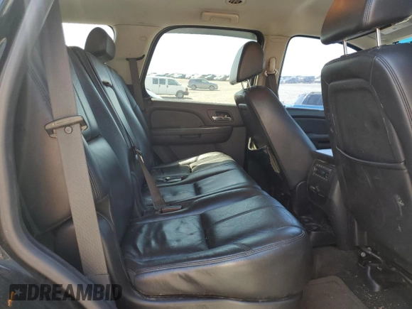 2008 Chevrolet Tahoe 1LT with VIN 1GNFK13008J169907, listed as a Copart auction lot 52602445 with 219,500 mi miles and Salvage title. Bid and sale history available at DreamBid. Image 11.