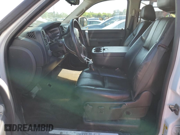 2010 Chevrolet Silverado 1500 LT with VIN 3GCRCSE03AG165766, listed as a Copart auction lot 52150475 with 132,253 mi miles and Salvage Title. Bid and sale history available at DreamBid. Image 7.