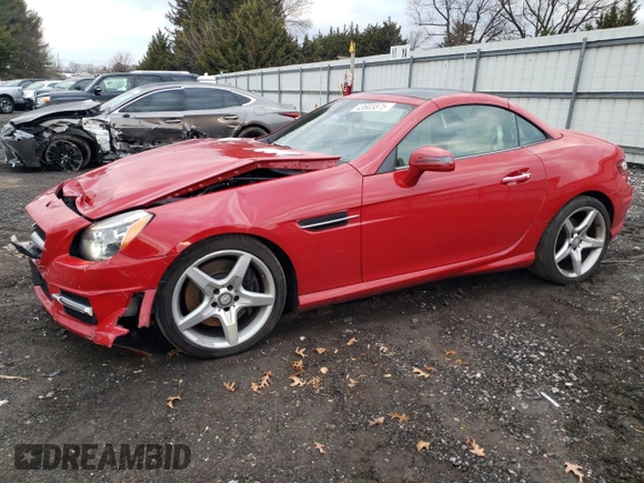 2016 Mercedes-Benz SLK 300 z VIN WDDPK3JAXGF125117, wystawiony jako Copart lot #43603875 z przebiegiem 100 376 mil mil oraz Szkoda całkowita • Salvage title. Historia ofert i sprzedaży dostępna na DreamBid. Obrazek 1.
