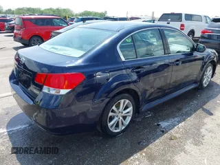 2013 Subaru Legacy Premium z VIN 4S3BMBG68D3019421, wystawiony jako IAAI lot #42097119 z przebiegiem 106 087 mil mil oraz . Historia ofert i sprzedaży dostępna na DreamBid. Obrazek 4.