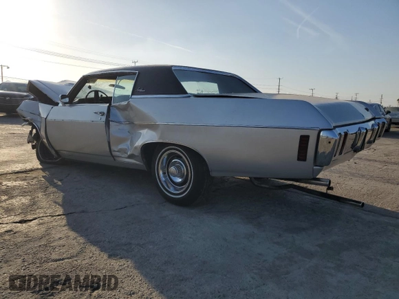 1970 Chevrolet Impala z VIN 164470C153220, wystawiony jako Copart lot #44650155 z przebiegiem 596 966 mil mil oraz Szkoda całkowita • Salvage title. Historia ofert i sprzedaży dostępna na DreamBid. Obrazek 2.