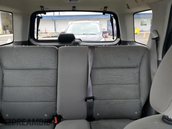2005 Ford Escape XLT with VIN 1FMCU03105DA17737, listed as a Copart auction lot 79019394 with 183,304 mi miles and Clean Title. Bid and sale history available at DreamBid. Image 10.