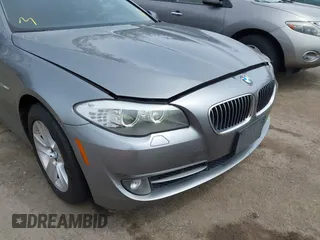 2013 BMW 5 Series 528i xDrive with VIN WBAXH5C55DD111408, listed as a IAAI auction lot 41954630 with 126,704 mi miles. Bid and sale history available at carsss.com. Image 6.