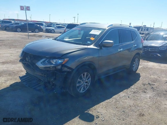 2019 Nissan Rogue SV with VIN JN8AT2MT2KW250131, listed as a IAAI auction lot 41629862 with NaN miles. Bid and sale history available at carsss.com. Image 2.
