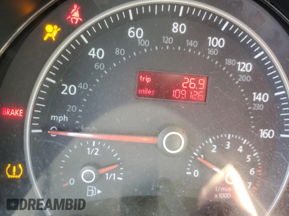 2008 Volkswagen Beetle S с VIN 3VWRW31C88M506374, выставлен на аукционе Copart как лот 83808904 с пробегом 109 126 миль миль и Списание • Salvage title. История ставок и продаж доступна на DreamBid. Изображение 9.
