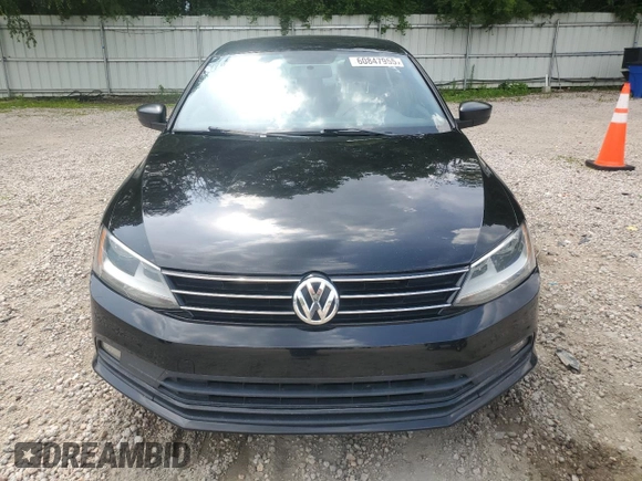2016 Volkswagen Jetta Sport z VIN 3VWD17AJ1GM325548, wystawiony jako Copart lot #60847955 z przebiegiem 189 568 mil mil oraz Czysty tytuł • Clean title. Historia ofert i sprzedaży dostępna na DreamBid. Obrazek 5.