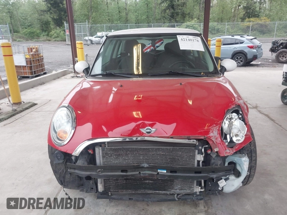 2012 MINI Hardtop with VIN WMWSU3C58CT262077, listed as a IAAI auction lot 42140178 with 70,099 mi miles and . Bid and sale history available at DreamBid. Image 13.