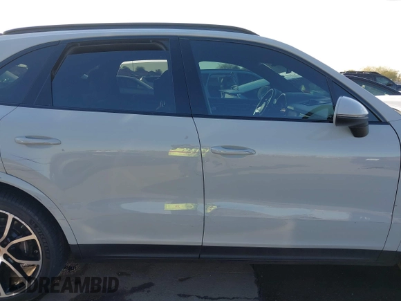 2020 Porsche Cayenne z VIN WP1AA2AY0LDA05728, wystawiony jako IAAI lot #41485296 z przebiegiem Nie podano mil oraz . Historia ofert i sprzedaży dostępna na DreamBid. Obrazek 12.