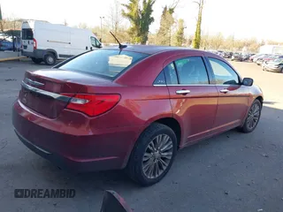 2012 Chrysler 200 Limited with VIN 1C3CCBCBXCN109039, listed as a IAAI auction lot 41548720 with 129,124 mi miles. Bid and sale history available at carsss.com. Image 4.