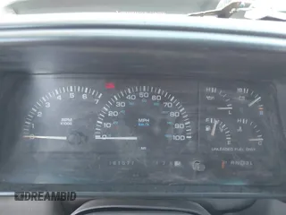 1994 Dodge Caravan Grand SE z VIN 1B4GH4432RX349830, wystawiony jako IAAI lot #42217968 z przebiegiem 161 577 mil mil oraz . Historia ofert i sprzedaży dostępna na DreamBid. Obrazek 7.