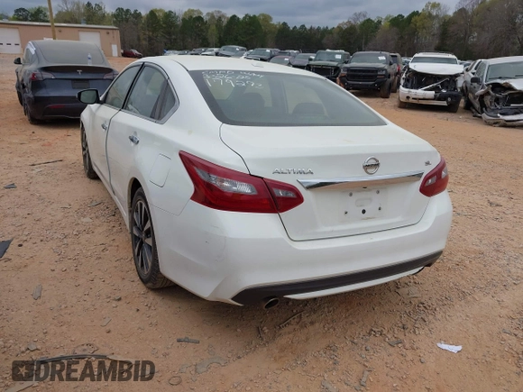 2018 Nissan Altima S with VIN 1N4AL3AP8JC179273, listed as a IAAI auction lot 41901613 with 136,692 mi miles and . Bid and sale history available at DreamBid. Image 3.