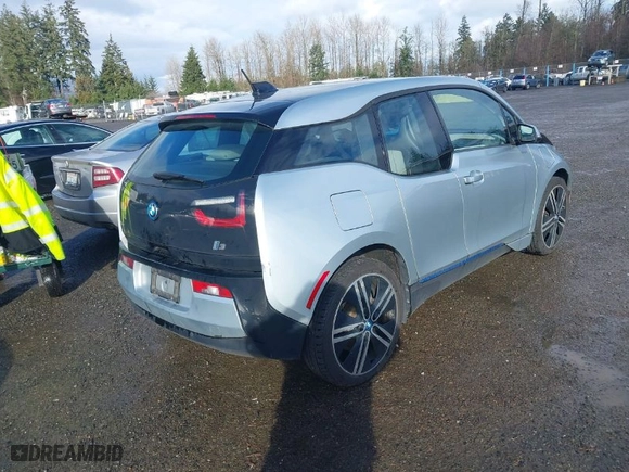 2014 BMW i3 with VIN WBY1Z4C54EV275808, listed as a IAAI auction lot 41659125 with NaN miles. Bid and sale history available at carsss.com. Image 4.