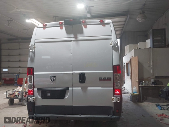 2018 Ram ProMaster Cargo with VIN 3C6URVJG7JE137890, listed as a IAAI auction lot 41781696 with 86,060 mi miles. Bid and sale history available at carsss.com. Image 16.