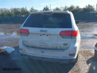 2014 Jeep Grand Cherokee Summit with VIN 1C4RJFJT4EC500362, listed as a IAAI auction lot 41332347 with 159,197 mi miles. Bid and sale history available at carsss.com. Image 17.
