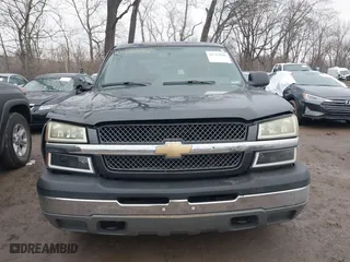 2004 Chevrolet Silverado 1500 Work Truck with VIN 1GCEC19X94Z322009, listed as a IAAI auction lot 41512046 with 146,433 mi miles. Bid and sale history available at carsss.com. Image 12.