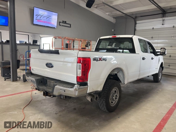 2019 Ford F-350 Platinum с VIN 1FT7W3BTXKED68083, выставлен на аукционе IAAI как лот 42602897 с пробегом 201 348 миль миль и . История ставок и продаж доступна на DreamBid. Изображение 9.