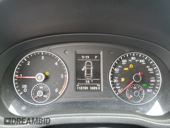 2013 Volkswagen Passat SEL Premium z VIN 1VWCN7A3XDC073524, wystawiony jako Copart lot #46759305 z przebiegiem 118 780 mil mil oraz Szkoda całkowita • Salvage title. Historia ofert i sprzedaży dostępna na DreamBid. Obrazek 9.