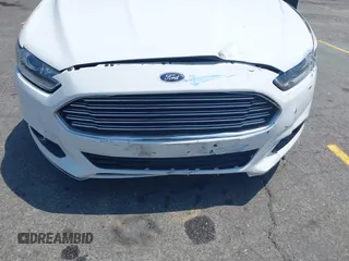 2016 Ford Fusion SE with VIN 3FA6P0H92GR173169, listed as a IAAI auction lot 42164602 with 65,808 mi miles and . Bid and sale history available at carsss.com. Image 6.