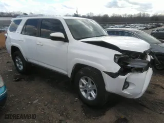 2018 Toyota 4Runner SR5 with VIN JTEZU5JR3J5176336, listed as a IAAI auction lot 41719057 with 152,797 mi miles. Bid and sale history available at carsss.com. Image 1.