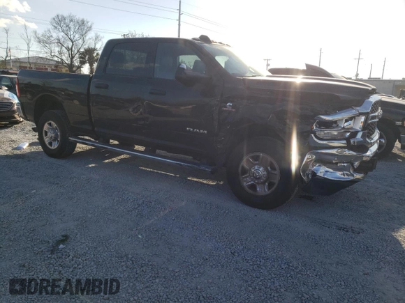 2021 Ram 2500 Tradesman with VIN 3C6UR5CLXMG694652, listed as a Copart auction lot 45122945 with 62,635 mi miles and Salvage Title. Bid and sale history available at carsss.com. Image 4.