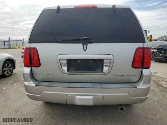 2006 Lincoln Navigator Luxury with VIN 5LMFU285X6LJ16221, listed as a Copart auction lot 48635145 with 196,230 mi miles and Clean Title. Bid and sale history available at carsss.com. Image 6.