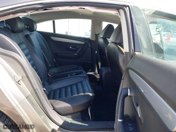 2009 Volkswagen CC VR6 Sport with VIN WVWEU73CX9E514415, listed as a IAAI auction lot 41597199 with 135,041 mi miles. Bid and sale history available at carsss.com. Image 8.