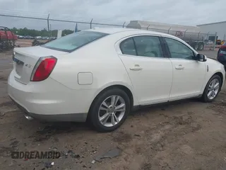 2009 Lincoln MKS z VIN 1LNHM93R69G618185, wystawiony jako IAAI lot #42256398 z przebiegiem 178 805 mil mil oraz . Historia ofert i sprzedaży dostępna na DreamBid. Obrazek 4.