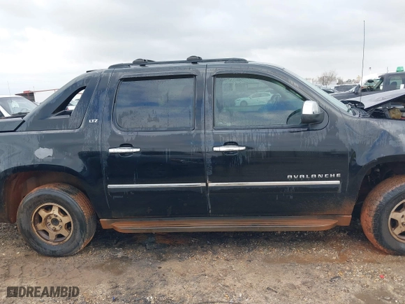 2011 Chevrolet Avalanche LTZ with VIN 3GNMCGE03BG300101, listed as a IAAI auction lot 41421743 with 240,692 mi miles. Bid and sale history available at carsss.com. Image 13.