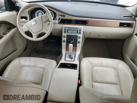 2011 Volvo XC70 3.2L z VIN YV4940BZ4B1105139, wystawiony jako Copart lot #60402415 z przebiegiem 182 404 mil mil oraz Czysty tytuł • Clean title. Historia ofert i sprzedaży dostępna na DreamBid. Obrazek 8.