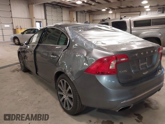 2017 Volvo S60 Inscription with VIN LYV402HK1HB129530, listed as a IAAI auction lot 41381620 with 53,031 mi miles. Bid and sale history available at carsss.com. Image 3.