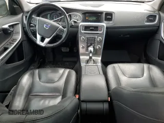 2015 Volvo V60 z VIN YV1612SM3F1227490, wystawiony jako Copart lot #60640875 z przebiegiem 148 683 mil mil oraz Czysty tytuł • Clean title. Historia ofert i sprzedaży dostępna na DreamBid. Obrazek 8.