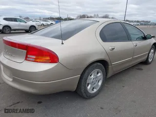 2004 Dodge Intrepid SE with VIN 2B3HD46R64H607124, listed as a IAAI auction lot 41698169 with 117,465 mi miles. Bid and sale history available at carsss.com. Image 4.