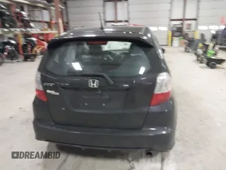 2013 Honda Fit Sport z VIN JHMGE8H56DC019556, wystawiony jako IAAI lot #41140755 z przebiegiem Nie podano mil oraz . Historia ofert i sprzedaży dostępna na DreamBid. Obrazek 15.
